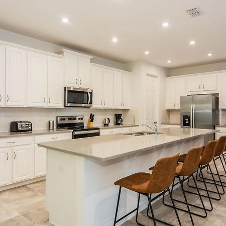 Brand New 9 Bedrooms House With Private Pool, Star Wars Game Room, Theme Rooms And Lake View Sa2145 Kissimmee Dış mekan fotoğraf