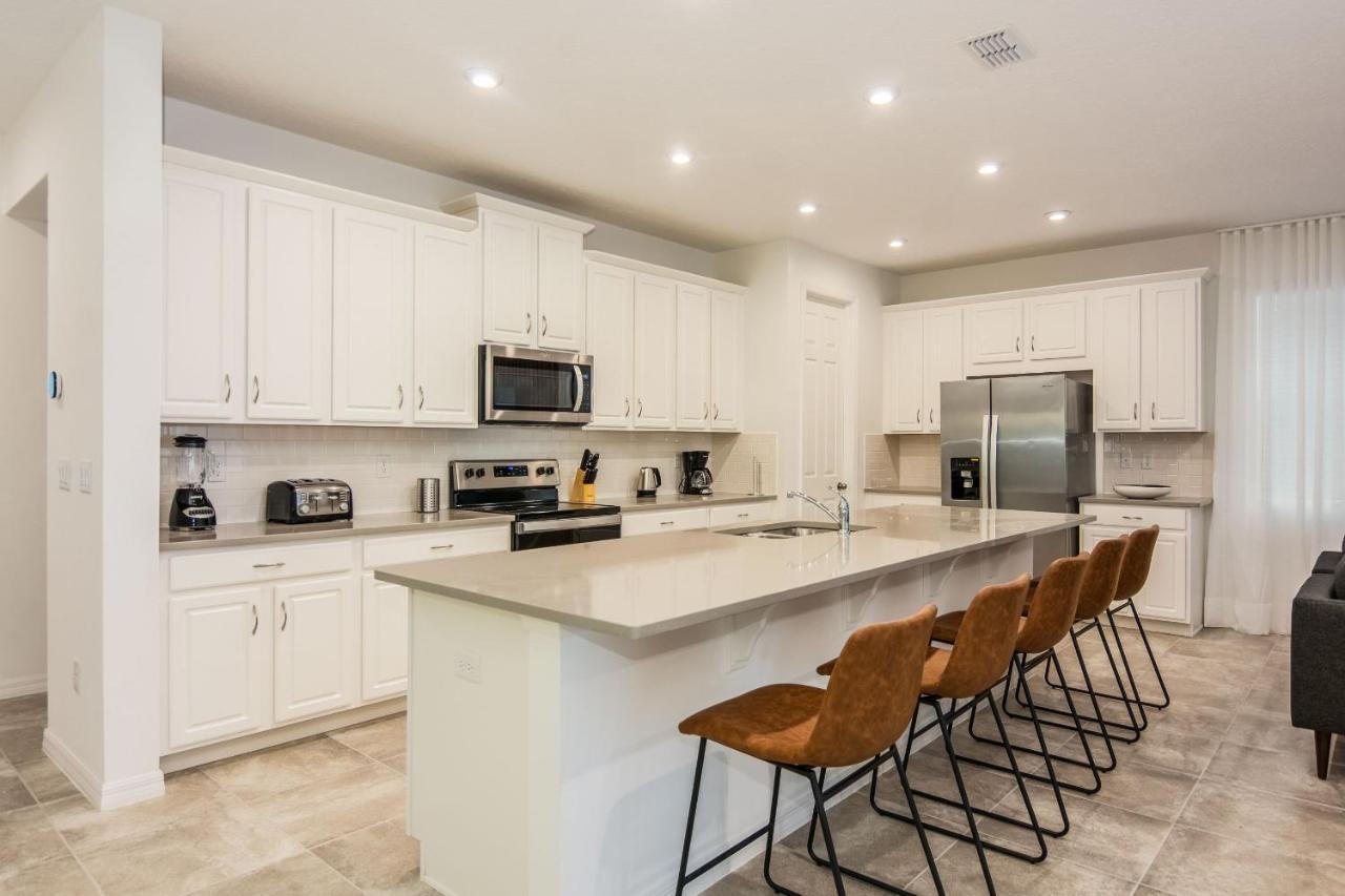 Brand New 9 Bedrooms House With Private Pool, Star Wars Game Room, Theme Rooms And Lake View Sa2145 Kissimmee Dış mekan fotoğraf